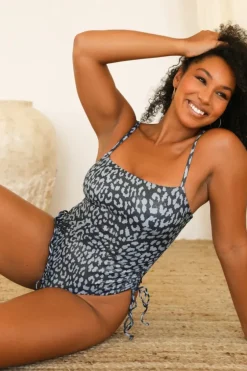 Hot Hampton One Piece One Piece