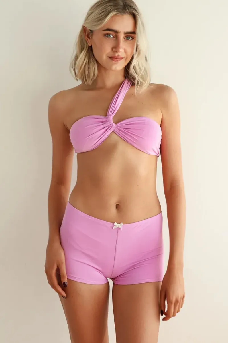 Hot Luisa Shorts Full