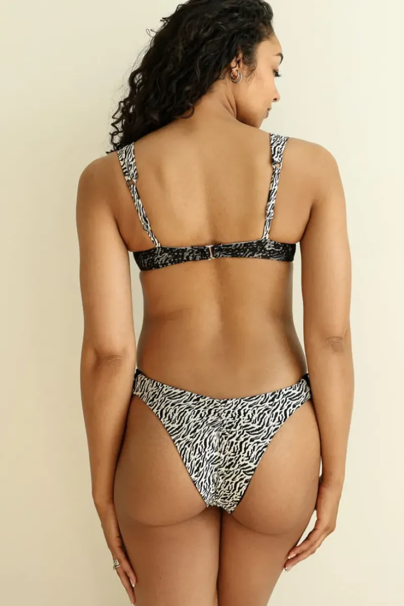 Fashion Wild Child Stray Underwire Thong Set Underwire|Sets